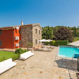  Villa Emozione